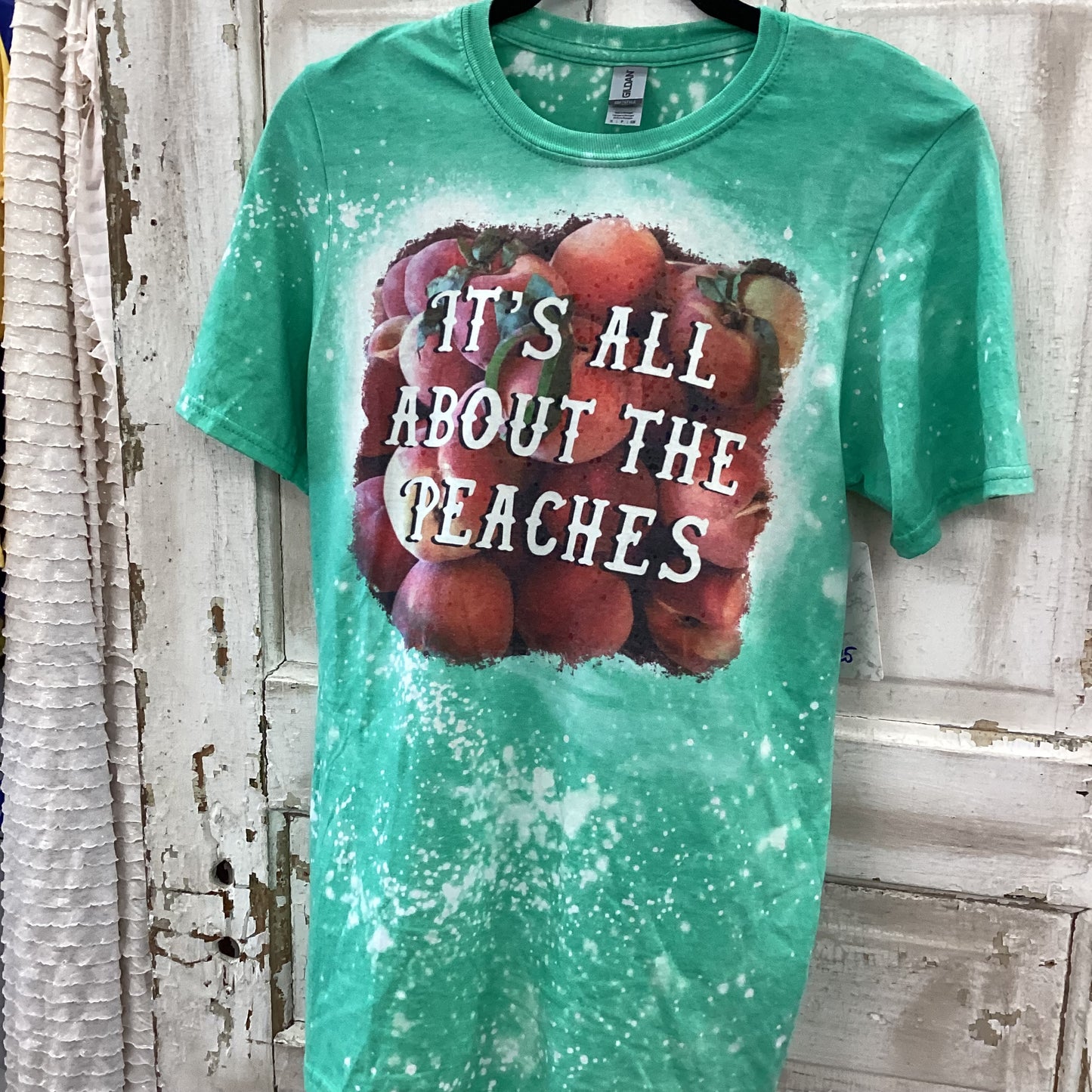 It’s All About the Peaches tee