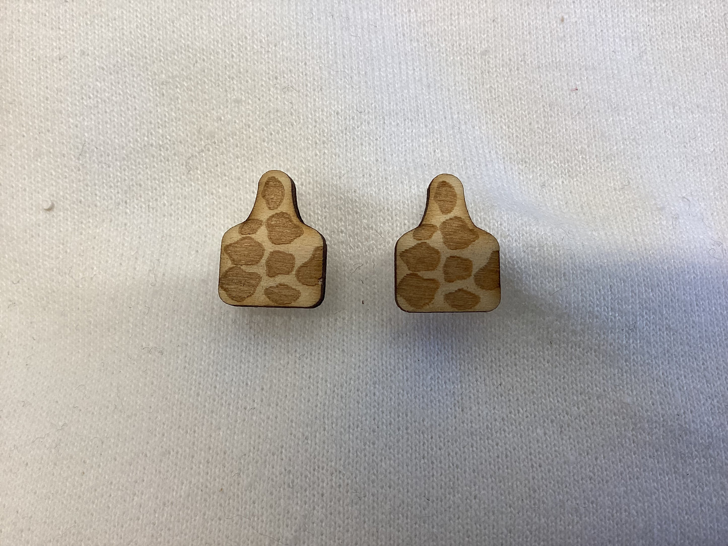 Giraffe print stud earring