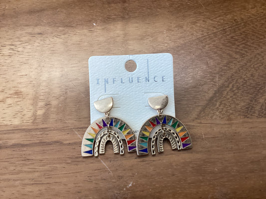 Triple arch colored stud earring